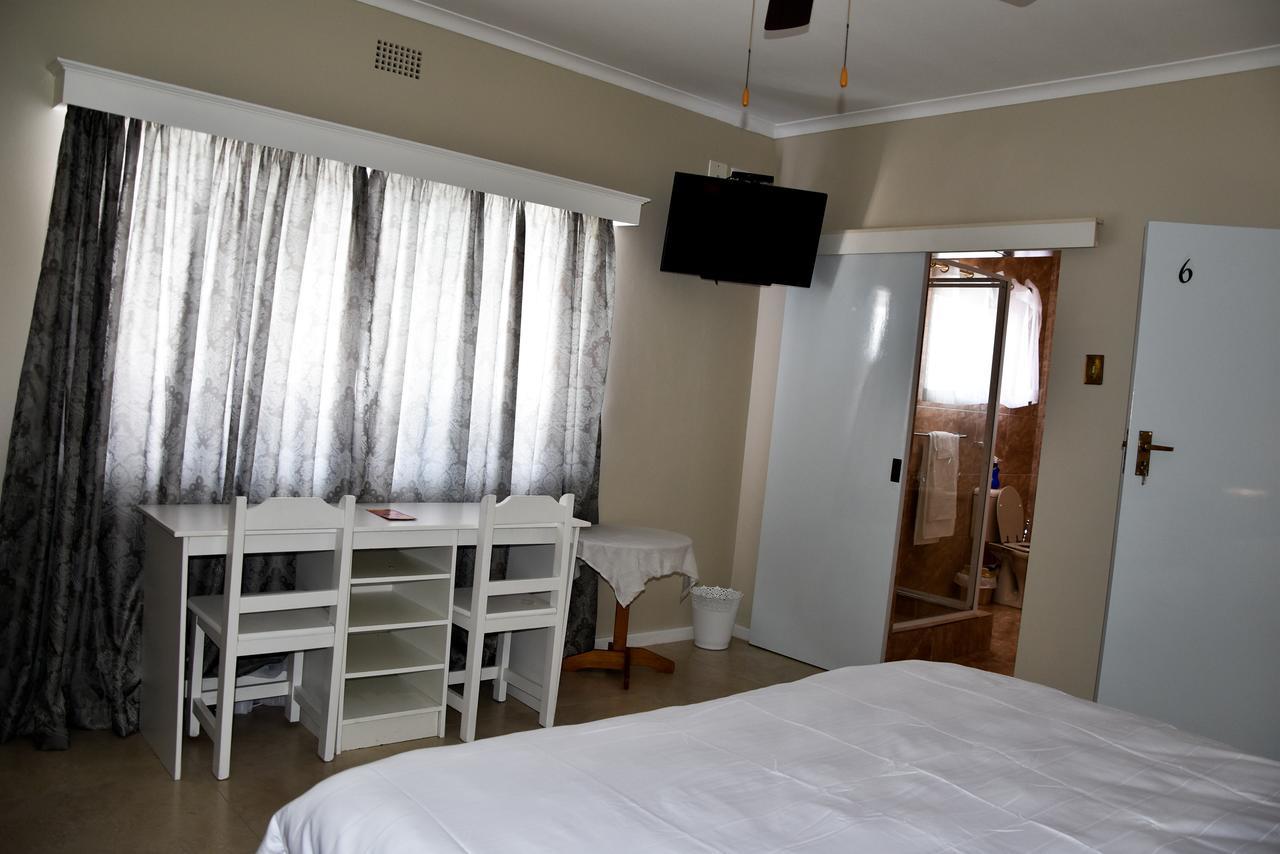 34Onlincoln Guesthouse Bellville Esterno foto
